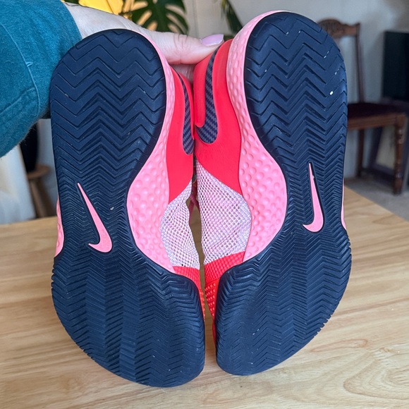 Nike Court Flare 2 Athletic Shoes Womens Sz 8 Casual Sneakers Red Pink Trainer - Picture 9 of 10